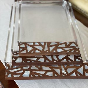 Bandeja Decorativa Premium Hecha a Mano para Servir Chocolate y Aperitivos, Elegante Bandeja de Acrílico con Madreperla para Regalos de Ramadán y Eid - Product Image 5