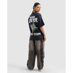 T-shirt imprimé 'Future Is yet to Come' 100% coton, jersey compressé avec un poids de tissu de 300 grammes, impression sérigraphique - Product Image 5