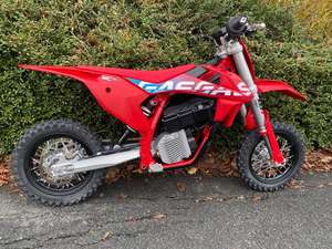 MC-E 3 ensamblado disponible - Product Image 4