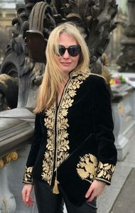 Superbe et tendance broderie dorée sur veste avec perles de cristal, perles, pierre de verre, DABKA travail pour tenue de fête @ 2023 - Product Image 2