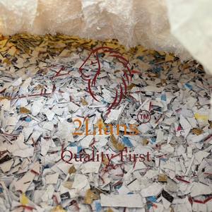 PVC de qualité pour cartes de crédit, recyclé, mélange de couleurs, origine Japon, pour moulage par soufflage - Product Image 1