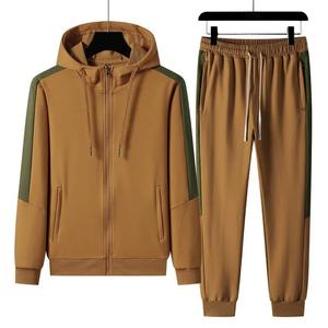 Marque privée Logo personnalisé 3M costume de jogging réfléchissant survêtements pour hommes fermeture éclair mince deux pièces costume pour hommes - Product Image 1