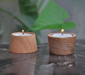 Juego de 2 portavelas de pilar de madera hechas a mano, soporte de luz en T pequeño, madera de mango, MOQ bajo, venta directa de fábrica del fabricante - Product Image 2