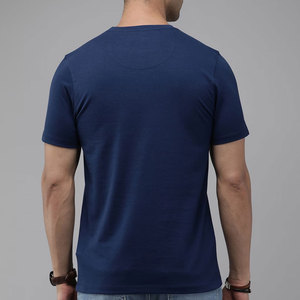 Camiseta de Manga Corta Azul Marino para Hombre SONISPO, Corte Regular, Cuello Redondo, Informal, de Algodón Transpirable, con Logotipo Estampado en la Parte Delantera - Product Image 3