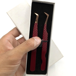 Pince à épiler professionnelle d'extension de cils à poignée en diamant avec logo personnalisé en acier inoxydable durable avec pointe pointue - Product Image 3