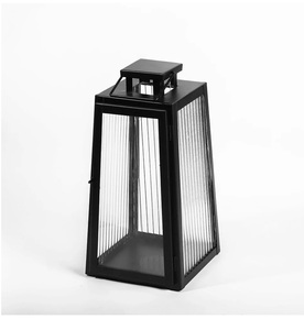 Lanternes décoratives en métal et verre les plus vendues en finition noire pour la décoration intérieure et extérieure de la meilleure qualité. - Product Image 1