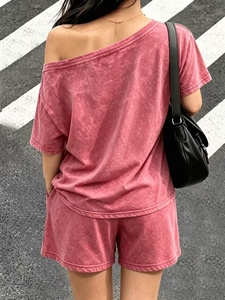 Ensemble de survêtement d'été 2 pièces en coton respirant pour hommes, personnalisé, vente en gros, avec t-shirt et short décontractés en coton à imprimé floral et effet délavé - Product Image 2