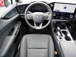 Lexus NX350 Premium AWD SUV ปี 2025 สภาพดีเยี่ยม พร้อมเกียร์อัตโนมัติ เบาะหนัง ซันรูฟ ไฟหน้า LED - Product Image 6