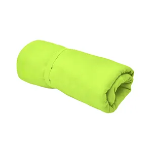 Serviette multisports personnalisée en liège pour gadgets promotionnels - Product Image 2
