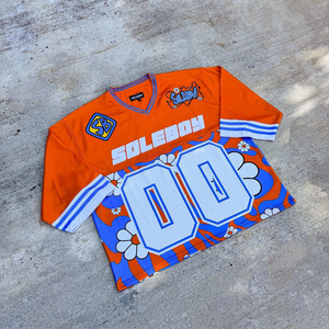 เสื้อฟุตบอลตาข่ายปักลายแบบกำหนดเอง - เสื้อยืดโอเวอร์ไซส์สไตล์วินเทจสำหรับผู้ชาย น้ำหนัก 300 กรัม แห้งเร็ว 100% - Product Image 1