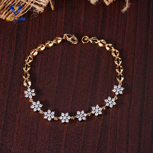 Labstone Charming 1.90 TDW Bague en or jaune avec diamant rond Style classique Couleur EF-VS Certifié IGI pour cadeau de fête de fiançailles - Product Image 4