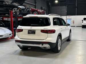 Mercedes-Benz GLB 250 4MATIC Performance 4MATIC Plus 2021 Usado en Buen Estado, Sin Accidentes, Volante a la Izquierda/Derecha - Product Image 2