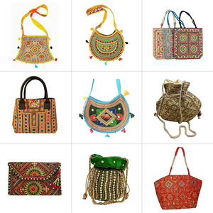 กระเป๋าช้อปปิ้งผู้หญิงแบบดั้งเดิม ทำด้วยมือ พร้อมการตกแต่งด้วยงานปัก  ใช้งานง่าย พกพาสะดวก - Product Image 3