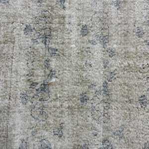 พรมตุรกีโบราณขนาดเล็ก 2.6x5.7 ฟุต (80x173 ซม.) สีเทาไล่เฉด - Product Image 5
