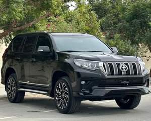 Toyota Prado 2023 Modelo VXR V4 2.7L Turbo, Equipamiento Completo, Interior de Cuero Oscuro, Caja de Cambios Automática, Neumáticos R20, Perfecto Estado - Product Image 5