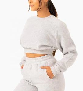 Sweat-shirt à capuche uni personnalisé en coton et polyester à boutons-pression épais et coupe carrée Sweat-shirt streetwear pour femme - Product Image 3