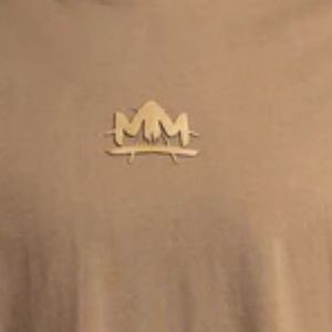 T-shirt graphique marron pour hommes et femmes, design minimaliste avec logo couronne, coton marron, streetwear haut de gamme - Product Image 3