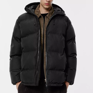 Manteau d'hiver épais à capuche régulier pour hommes avec logo à l'avant - Product Image 1