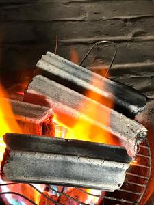 CHARBON DE SCIE - HAUTE QUALITÉ FABRIQUÉ AU VIETNAM GRADE A GRAND VOLUME PRÊT À LA CARGALEMENT MEILLEUR PRIX WHATSAPP +84 973 101 511 - Product Image 4