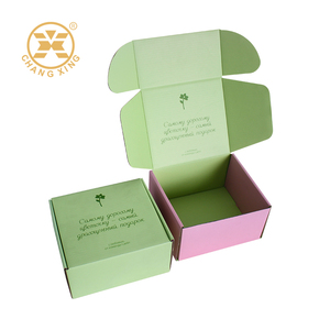 صندوق شحن ورقي مموج وردي غير لامع مخصص بشعار لمنتجات التجميل ومجموعات المكياج من علامة تجارية - Product Image 6