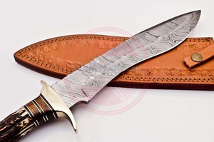 Custom Forged Damascus Steel Fixed Blade Outdoor Hunting <b>Knife</b> Wooden Handle Bowie Hunting <b>Knife</b> With Leather Sheath - Product Image 4
