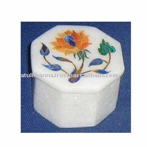 Caja de joyería con incrustaciones de mármol, forma octogonal - Product Image 1