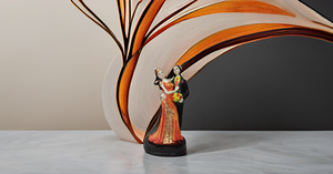 Modern <b>Resin</b> Couple Statue for Home Decor Love Decor Sculpture-Engagement Wedding Gifts for Couples for Diwali Celebrations - Product Image 6