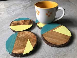 Dessous de verre en bois et pierre rustiques faits à la main, art tribal unique ou tampons à boisson imprimés floraux pour la décoration de la maison et du bureau - Product Image 4