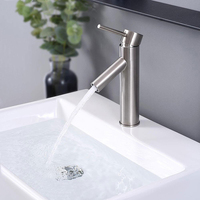 Grifos mezcladores de lavabo de latón frío y caliente, grifería moderna de un solo orificio para lavabo de baño