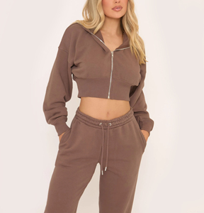 Sudadera con capucha recortada de manga larga con hombros caídos | Sudaderas con capucha de mujer con cremallera marrón | Estilo de ropa de calle con puños acanalados y sudaderas con capucha con dobladillo - Product Image 1