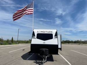 Nouveau 2025 E-a-s-t To W-e-s-t Longitude 255BH - Product Image 4