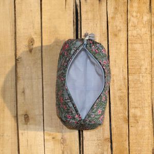 Ensemble de trois trousses de voyage portables en coton matelassé, écologiques, faites à la main, avec fermeture éclair, pour organiser vos affaires, pochettes cosmétiques - Product Image 4