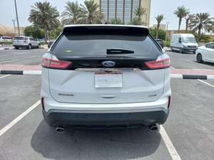 Berline d'occasion 2022 Edge LHD avec régulateur de vitesse adaptatif, sièges en cuir, transmission intégrale, toit ouvrant automatique, caméra de recul 360°, pneus R18, 5 places, 4.5L - Product Image 6