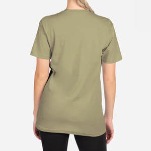 Camiseta Clásica para Hombre, Corte Clásico, Mezcla Triple, Personalizada con Serigrafía y Bordado - Product Image 3