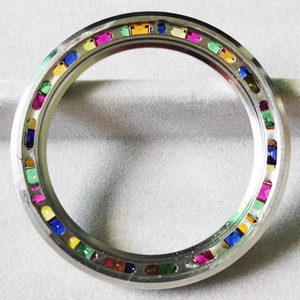 Montre-bracelet Luxira Jewels en acier inoxydable personnalisable, avec moissanite de 40 mm, lunette colorée, pierres précieuses multicolores de coupe carrée - Product Image 4