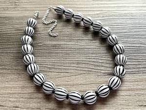 Noir blanc couleur perles chaîne perle pierre principale cadeau à la mode fait à la main meilleure qualité résine Lucite indien collier dames filles - Product Image 5