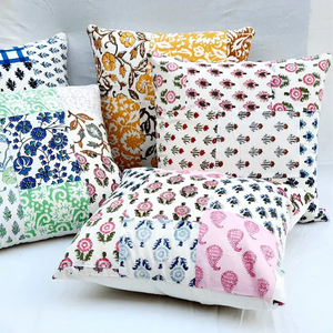 Housse de coussin en coton doux de haute qualité Design de luxe avec logo personnalisé pour salon et bureau - Product Image 1