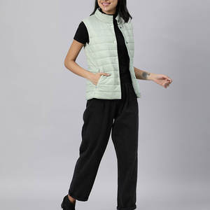 Nueva chaqueta acolchada de alta calidad para mujer de alta venta directa de fábrica, lona transpirable, elegante, ligero, forro de nailon estampado - Product Image 4