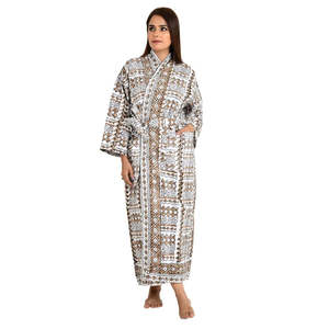 Khimar Kantha-Stitch 100% Algodón Hecho a Mano Unisex, Capa de Malla Blanca-Marrón, Kimono Largo para Mujer, Cubre Traje de Baño, Regalo Elegante - Product Image 1