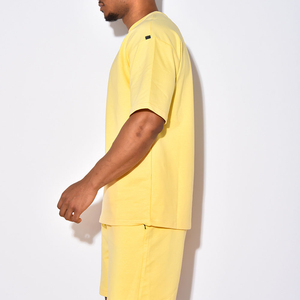 Ensemble de shorts d'entraînement d'été et de t-shirts de jogging personnalisés pour hommes Style décontracté respirant avec propres options de conception - Product Image 2