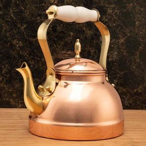 Premium quality <b>copper</b> kettle with functional lid and sturdy <b>handle</b> made for rustic lifestyle lovers - Product Image 4