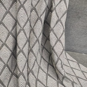 ผ้าห่มโพลีเอสเตอร์ผ้าฝ้ายนุ่มสำหรับตกแต่งบ้านพร้อมด้ายลายตารางและพู่สำหรับผู้ใหญ่ - Product Image 5