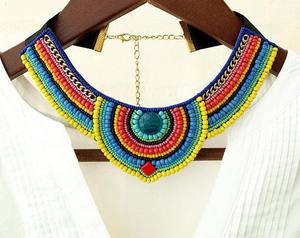 Collares de nueva tendencia hechos a mano, collares hechos a mano, diseño único, joyería hecha a mano, collares de cuentas de resina de la India - Product Image 5