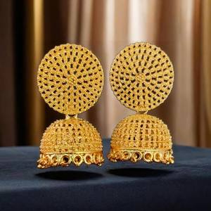 Juego de Pendientes Elegantes con Diseño Tradicional, Pendientes Estilo Jhumka Chapados en Oro de 22 Quilates, Joyería para Mujer, por Exportadores - Product Image 1