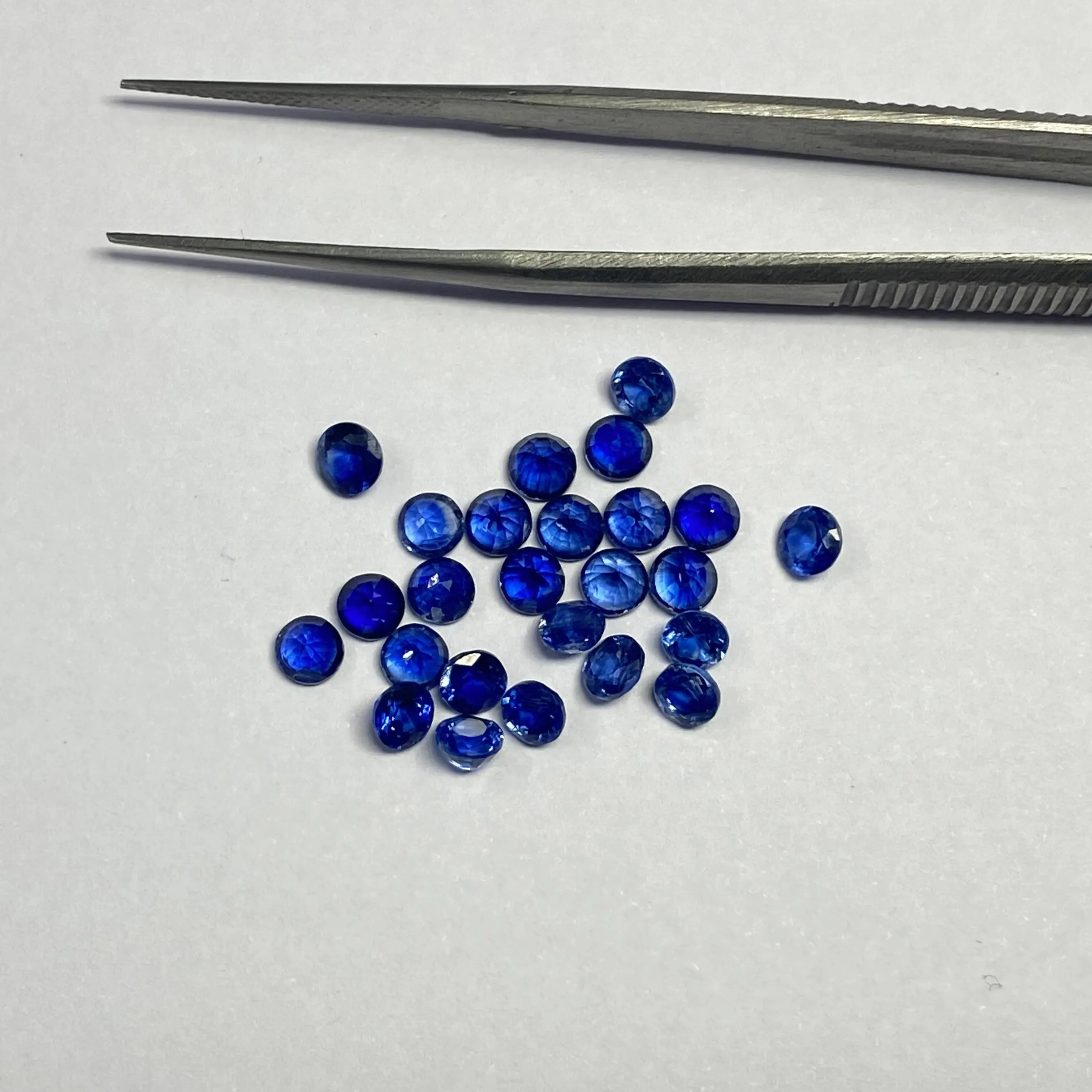 AAA Quality Lowest Price Faceted Round Cut Natural 4.5mm Blue Kyanite Semi Precious Loose Gemstone At Wholesale Price