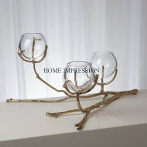 Candelabros de mesa de latón puro y cristal, Juego de 3 tamaños diferentes, decoración de artículos de mesa, candelabro de Metal a la venta - Product Image 5