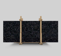 Dalles et blocs de granit brun clair au design traditionnel, surface polie, application extérieure, finition flammée, grandes dalles durables, garantie à vie