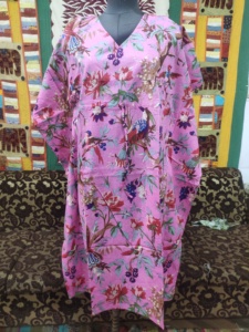 100% algodón puro cuello en V Rosa pájaro estampado Kaftan transpirable y cómodo ropa de dormir de mujer para festivales de verano - Product Image 3