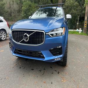 VOLVO XC60 T6 R-DESIGN 2018 d'occasion, conduite à gauche/droite - Product Image 1