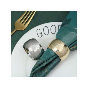 Servilleteros de acero inoxidable de primera categoría con grabados intrincados e ideales para una presentación de mesa de cena elegante y pulida - Product Image 1